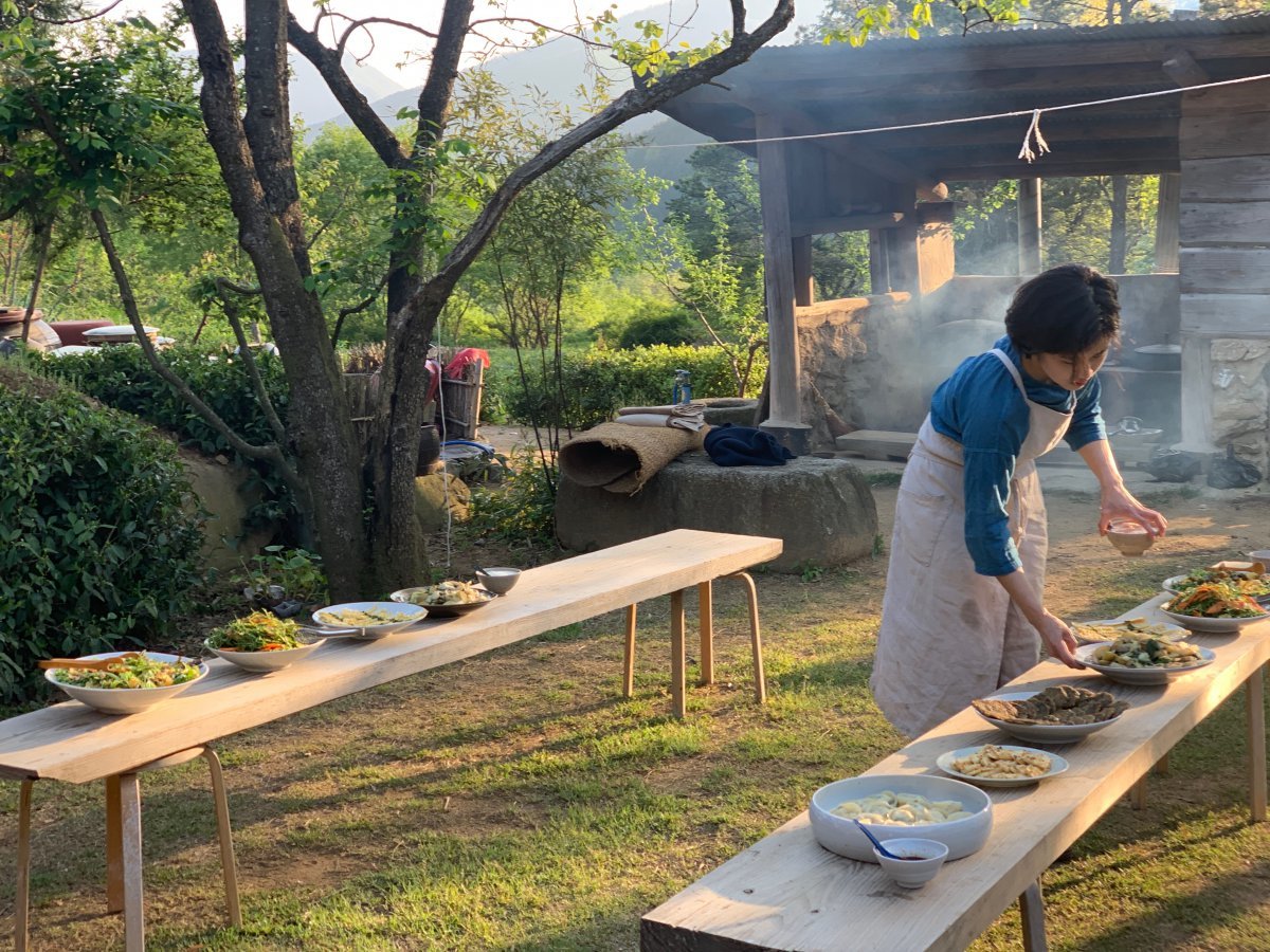 지역 농산물을 식탁에 올리는 팜 투 테이블(farm to table) 운동은 지역 커뮤니티의 활성화, 도시와 농촌의 결속 등 여러 도시 문제를 풀 실마리를 제공한다. 사진 출처 요나 작가 제공