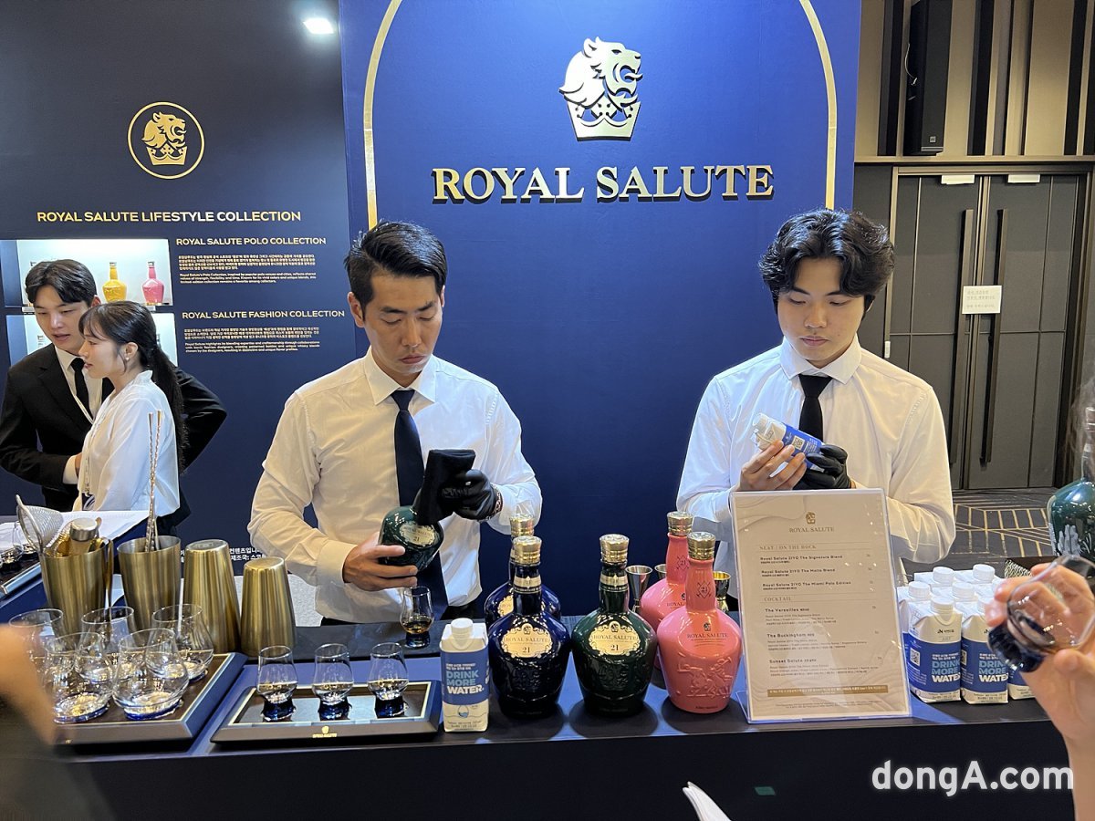 Royal Salute tasting booth. Three types of Royal Salute 21 Year Old products are sold.