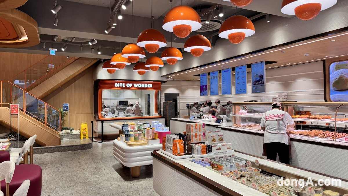 Inside the Dunkin Wonders store, first floor. Reporter Woo-Yeol Yoon cloudancer@donga.com