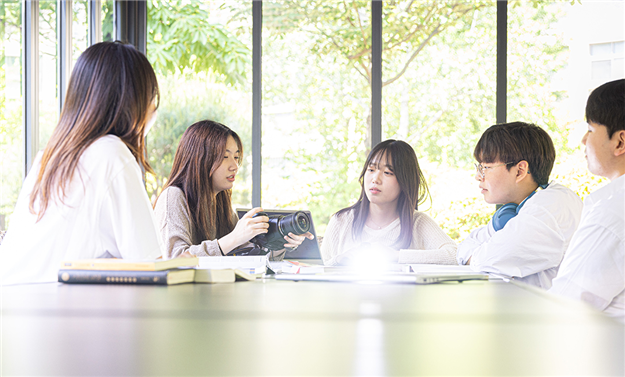 유한대학교가 전문대학 최초로 도입한 자율전공학과 운영이 성공적으로 자리 잡았다고 20일 밝혔다. 유한대 제공