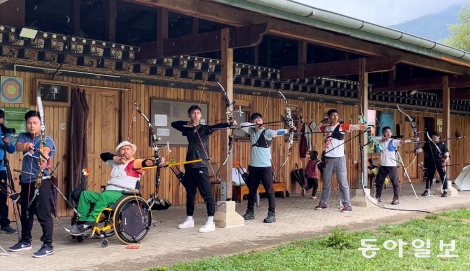 Bhutanese archery players currently being coached by Coach Park Young-sook. Courtesy of Coach Park Young-sook