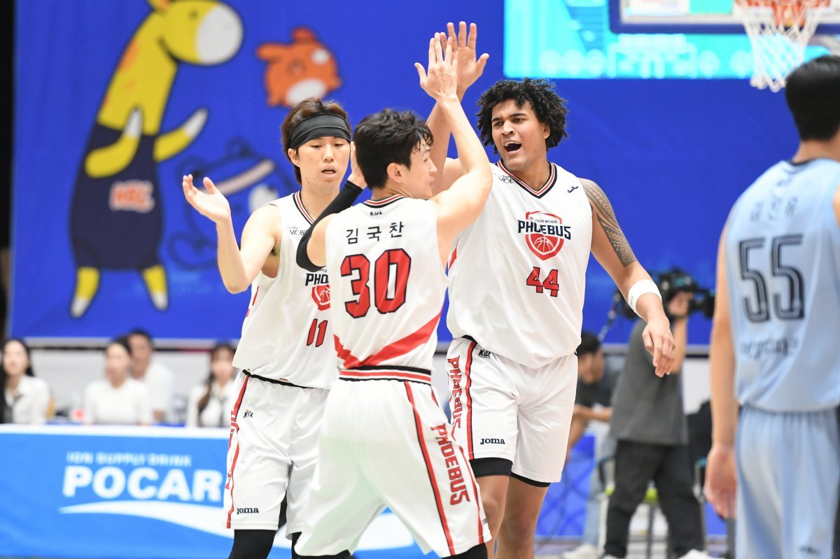 현대모비스가 KBL 컵대회 첫 경기에서 소노를 꺾었다.(KBL 제공)