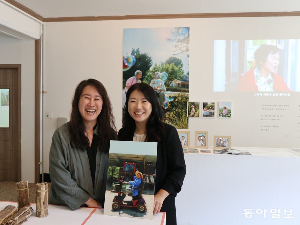 지역문화예술 단체 로컬리티: 3인방 중 2명이 이날 촬영에 응했다. 왼쪽부터 심지혜 학예사, 김영채 대표. 동갑내기인 이들은 10여년전 내셔널트러스트 일을 하며 만나 평생지기가 됐다.   원주=서영아 기자 sya@donga.com