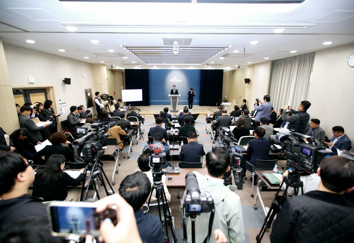 8일 내년도 예산안을 설명하는 정명근 화성시장. 화성시 제공