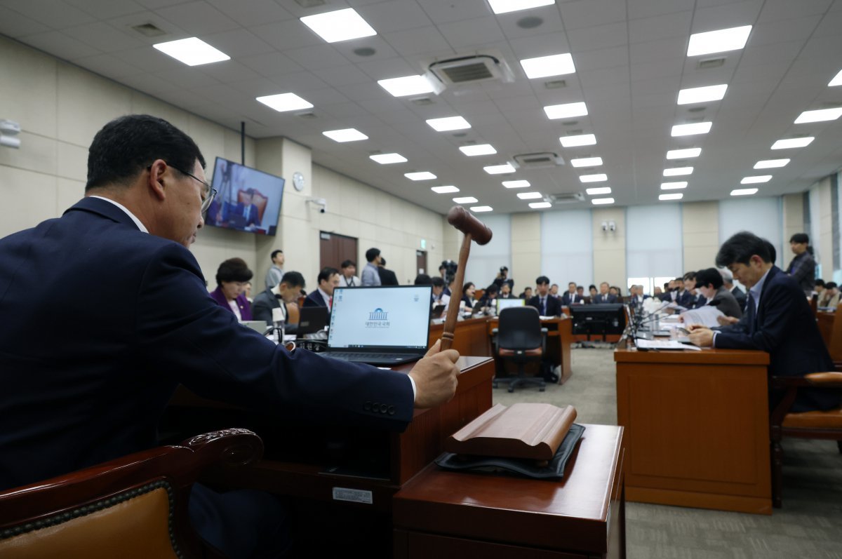 국회 행정안전위원회 전체회의. 뉴시스