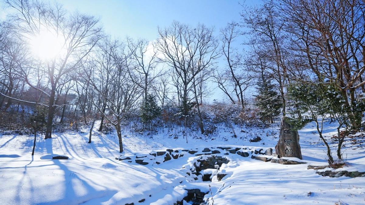 금강 발원지 전북 장수군 뜬봉샘. 환경부와 문화체육관광부는 이곳을 2024년 국가생태관광지역으로 지정했다. 장수군 제공