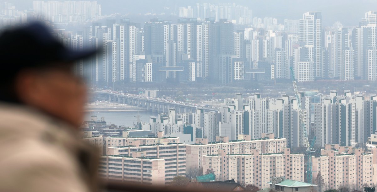 서울 남산에서 바라본 시내 아파트 모습. 2024.12.16 서울=뉴시스