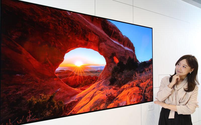 LG?????? 4?? ????????(OLED) ??? ?? ?? TV. ?? 4000? ??? 4000??? ????? ??? ??? 3?? ?? ?? ??? 33% ????. LG????? ??