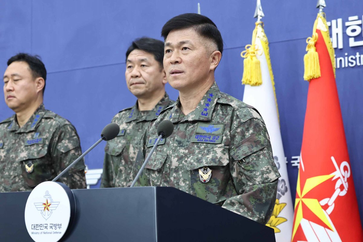 이영수 공군참모총장이 10일 오전 서울 용산구 국방부에서 포천 전투기 오폭 사고 관련 브리핑을 하고 있다. 2025.3.10 뉴스1