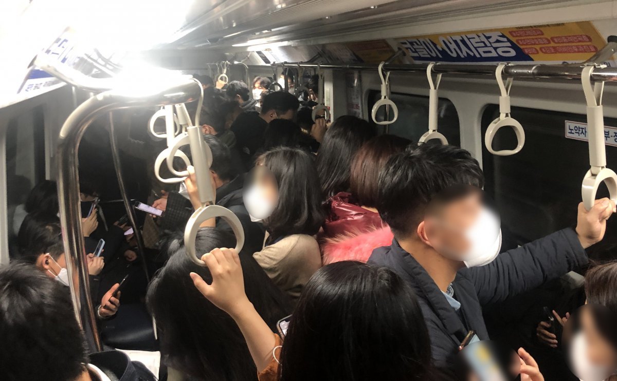 김포골드라인 내부(사진은 기사 내용과 무관함) 뉴스1