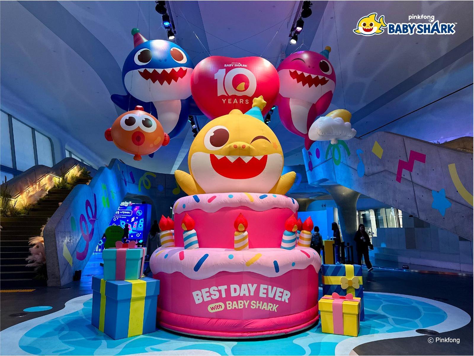 ‘핑크퐁 아기상어’ 조형물. 뉴시스