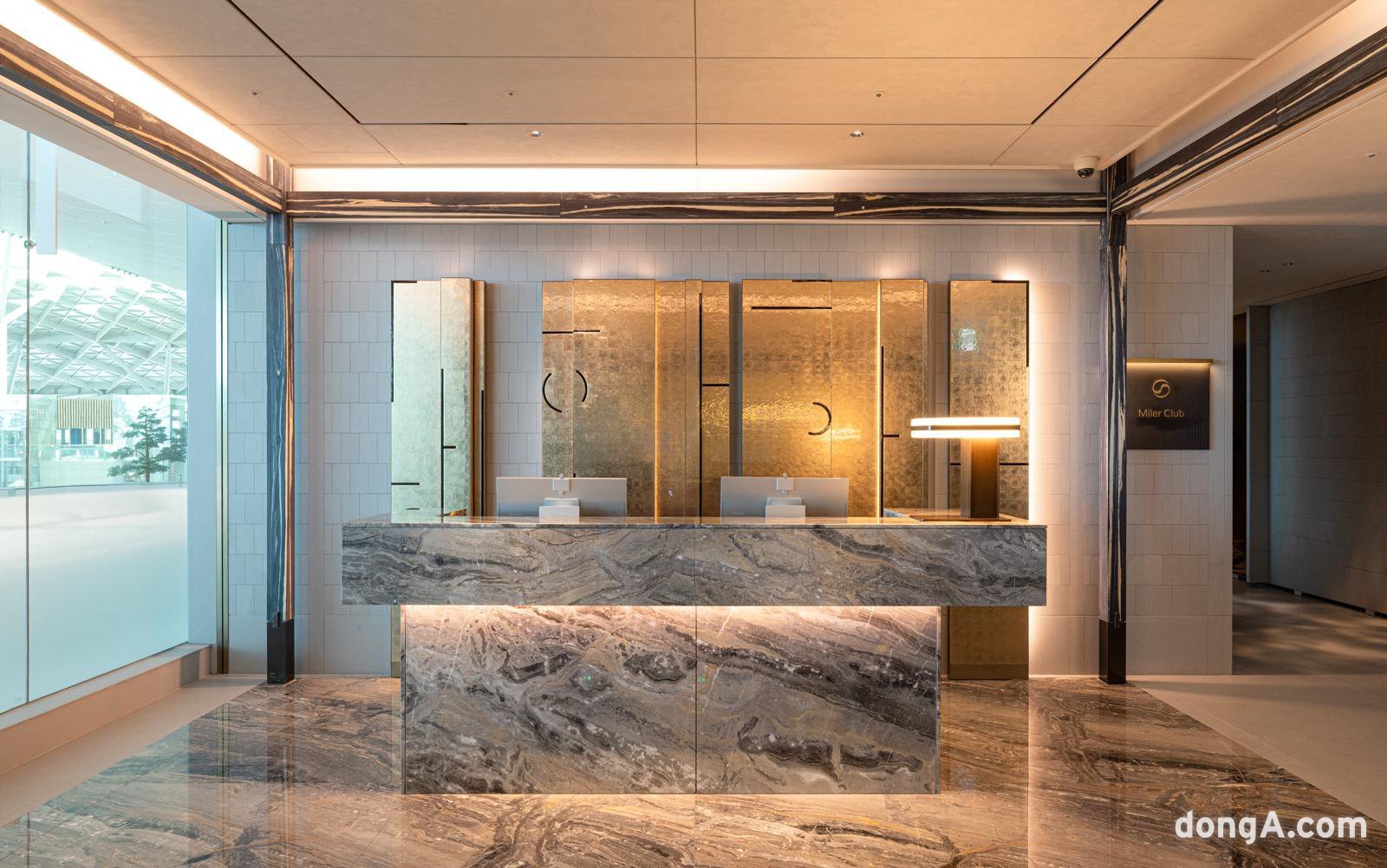 대한항공 인천국제공항 마일러클럽 라운지 입구