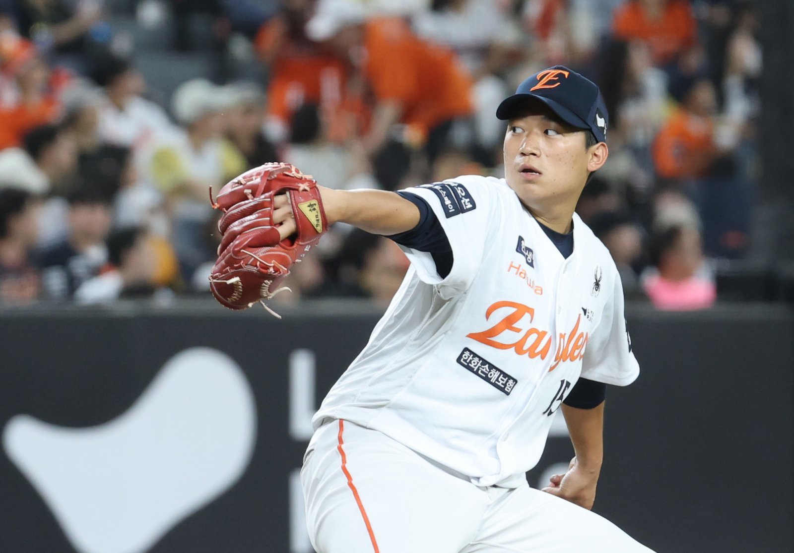 11일 대전 한화생명볼파크에서 열린 ‘2025 신한 SOL 뱅크 KBO리그’ 프로야구 한화이글스 대 두산베어스 경기에서 한화 김기중이 마무리 투구를 하고있다. 2025.6.11/뉴스1