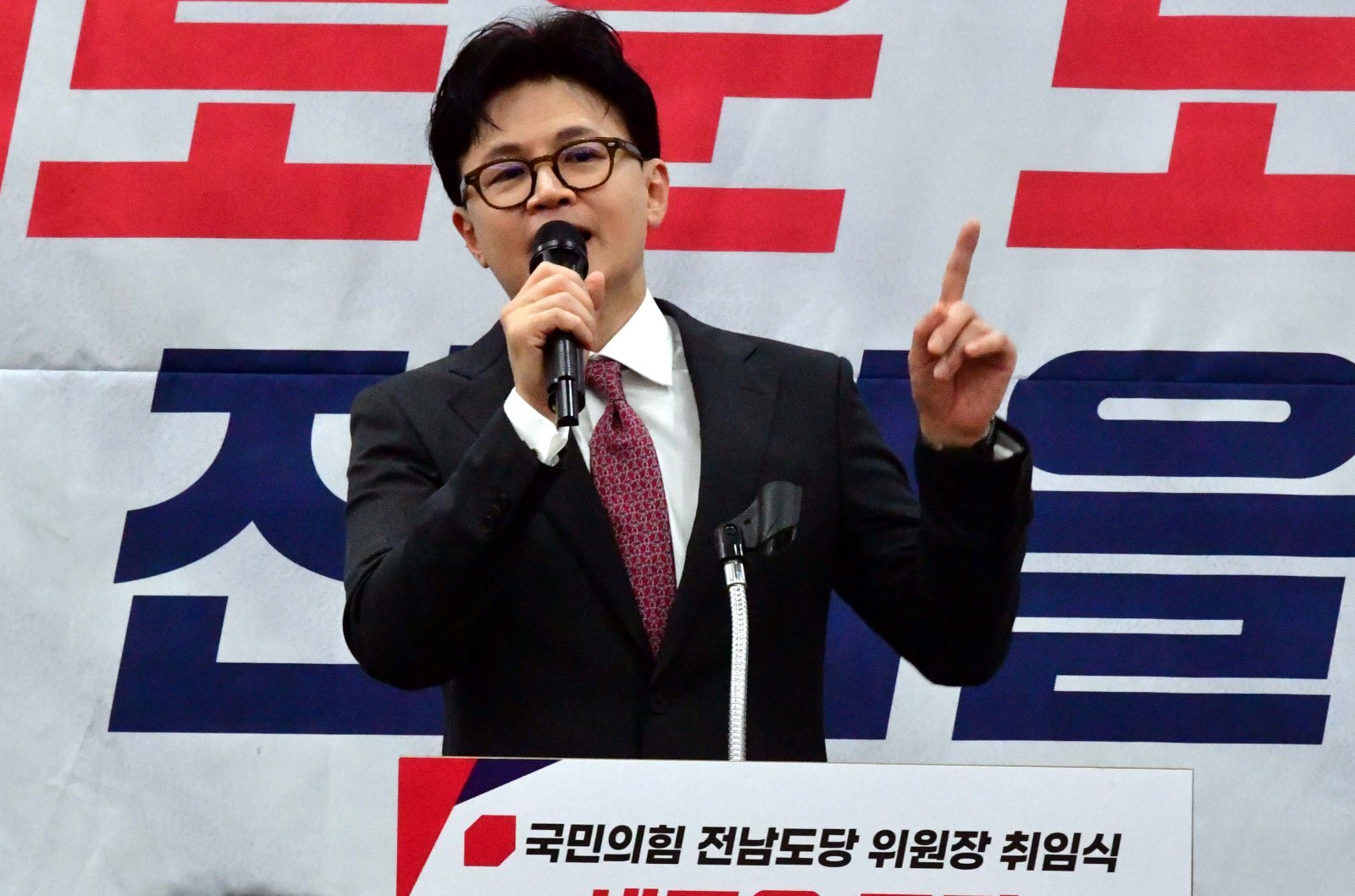 ‘李 계엄’ 띄운 한동훈에 한준호 “형님 총 안 맞아 떠드나”
