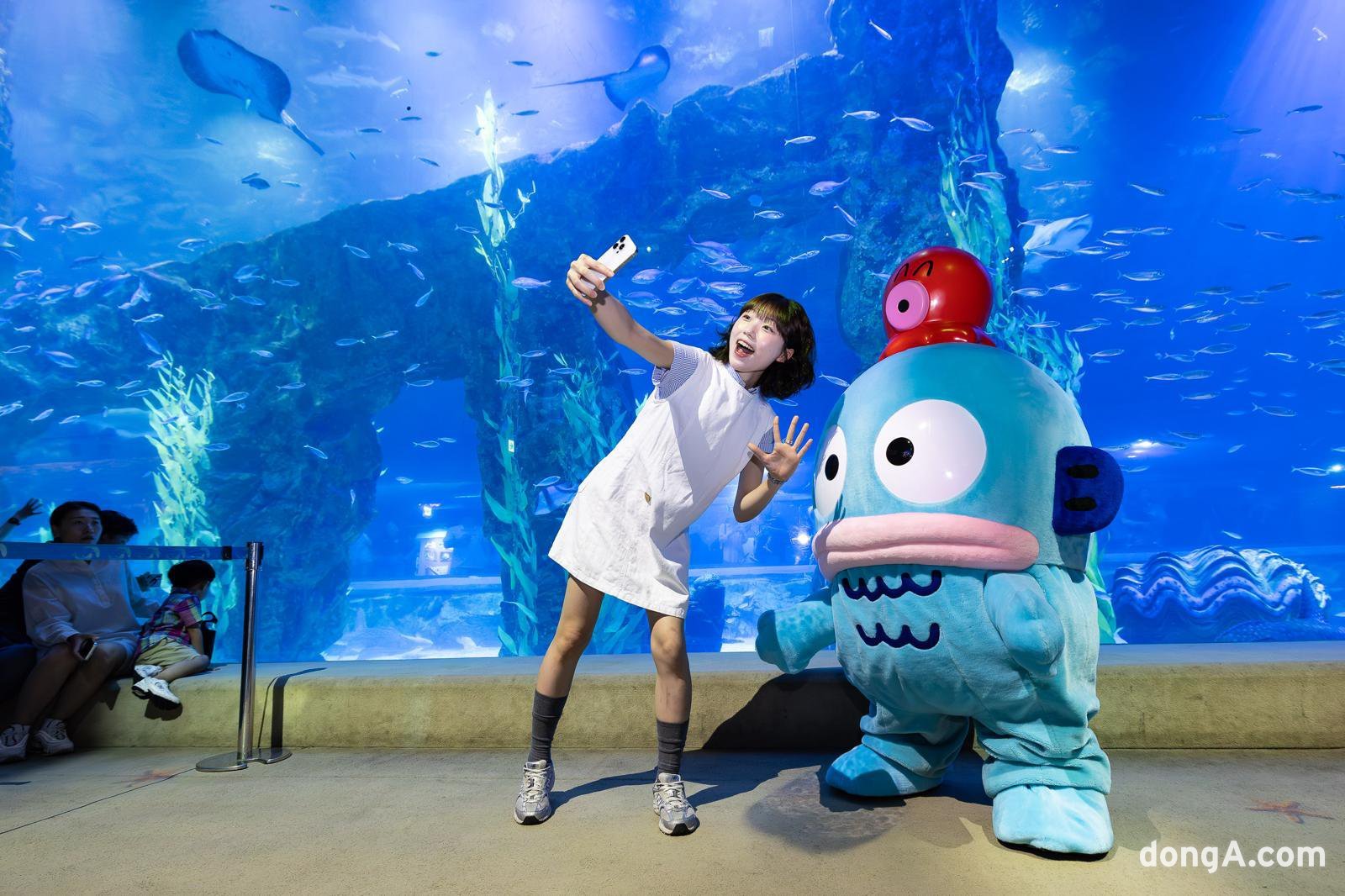 롯데월드 아쿠라리움에서 산리오캐릭터즈와 협업 이벤트를 11월 30일까지 진행한다.