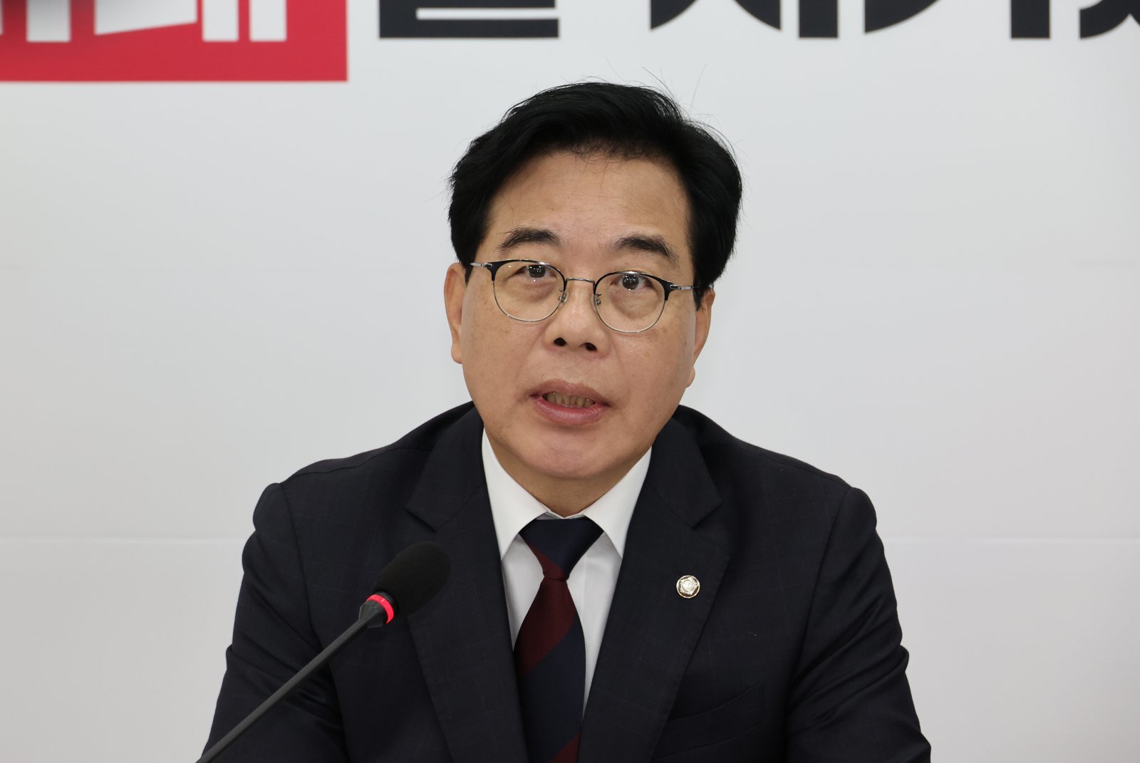 송언석 국민의힘 원내대표가 2일 오전 서울 여의도 국회에서 현안 관련 기자간담회를 하고 있다. 2025.10.02. [서울=뉴시스]