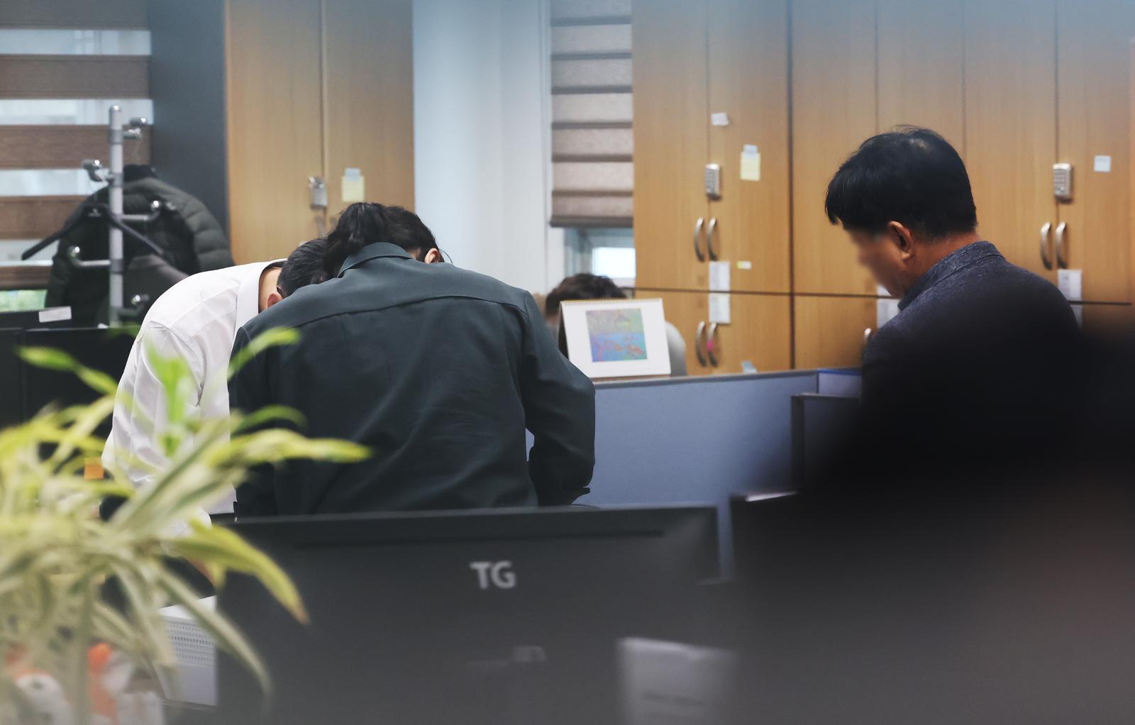 김건희 여사의 각종 의혹을 수사 중인 민중기 특별검사팀이 22일 경기 양평군청에서 양평 고속도로 종점 노선 변경 의혹 사건 등과 관련해 압수수색을 하고 있다. 2025.8.22/뉴스1