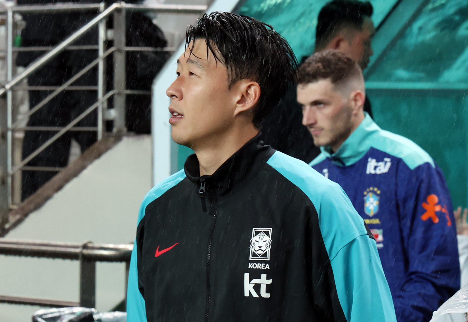손흥민 잊지 않은 EPL “토트넘 레전드, 한국 A매치 최다 출전 축하”