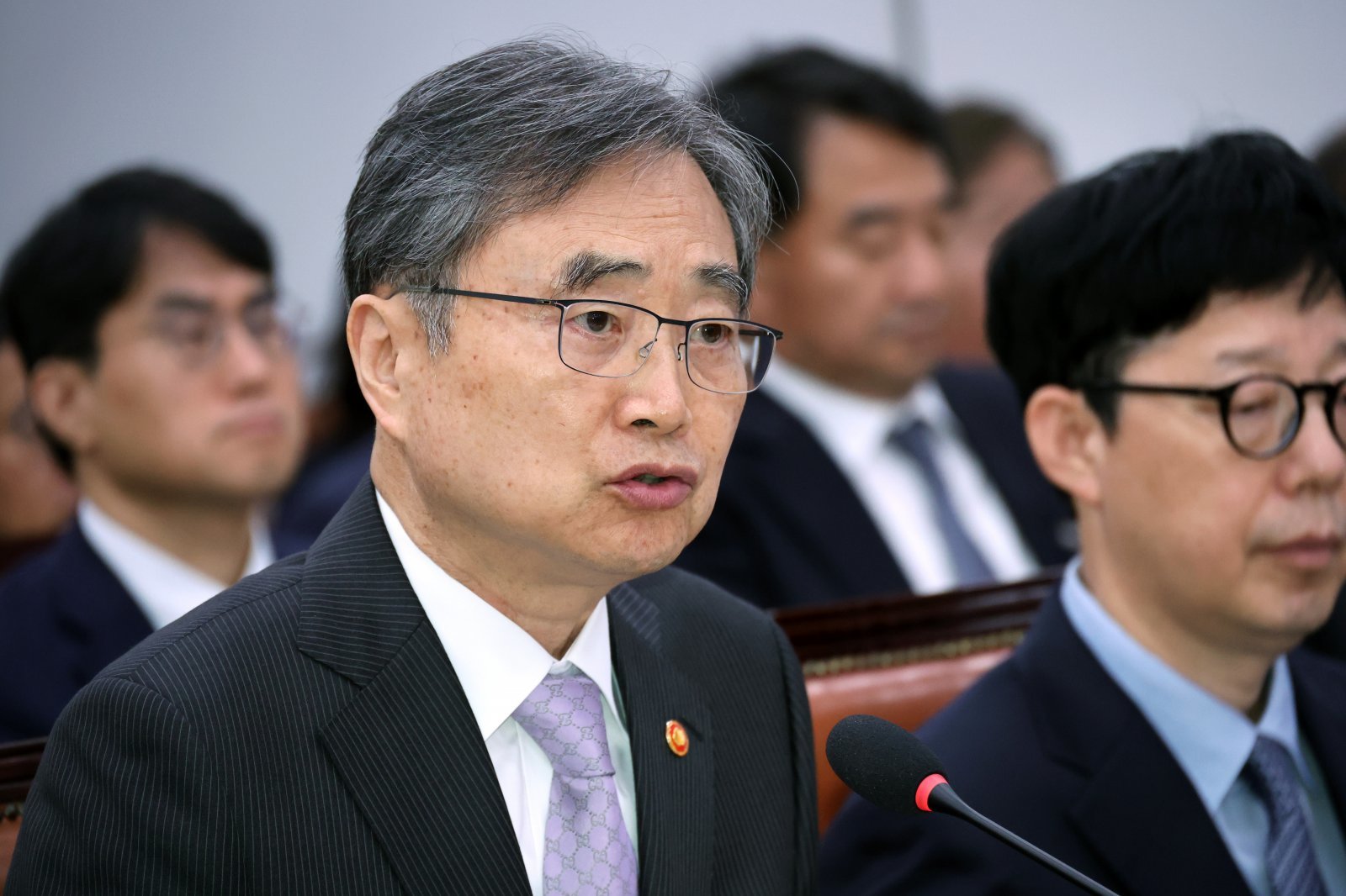 조현 외교부 장관이 13일 서울 여의도 국회에서 열린 외교통일위원회 국정감사에서 의원 질의에 답하고 있다. 2025.10.13. 뉴시스