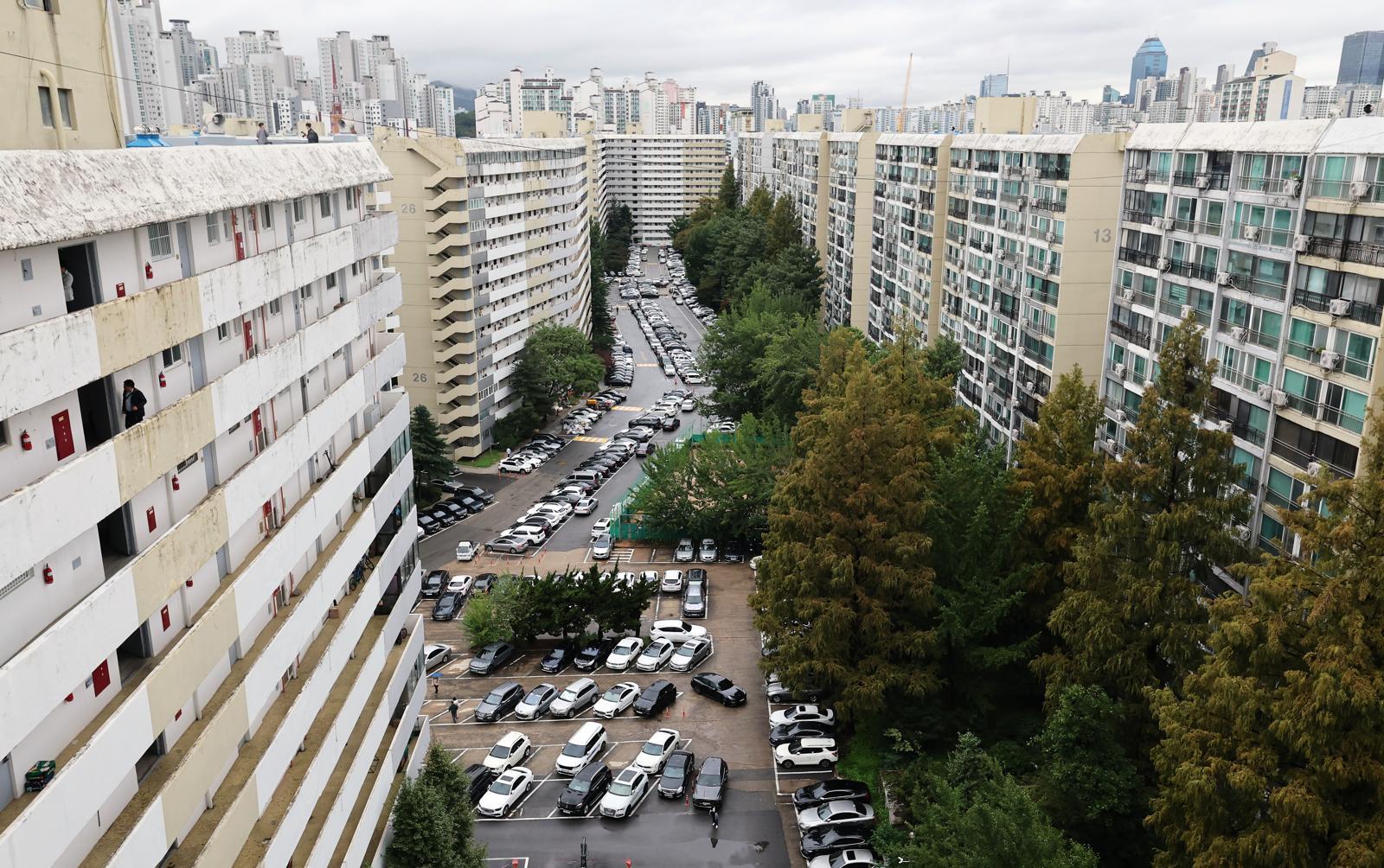 서울 강남의 대표 재건축 단지인 은마아파트 2025.10.13/뉴스1