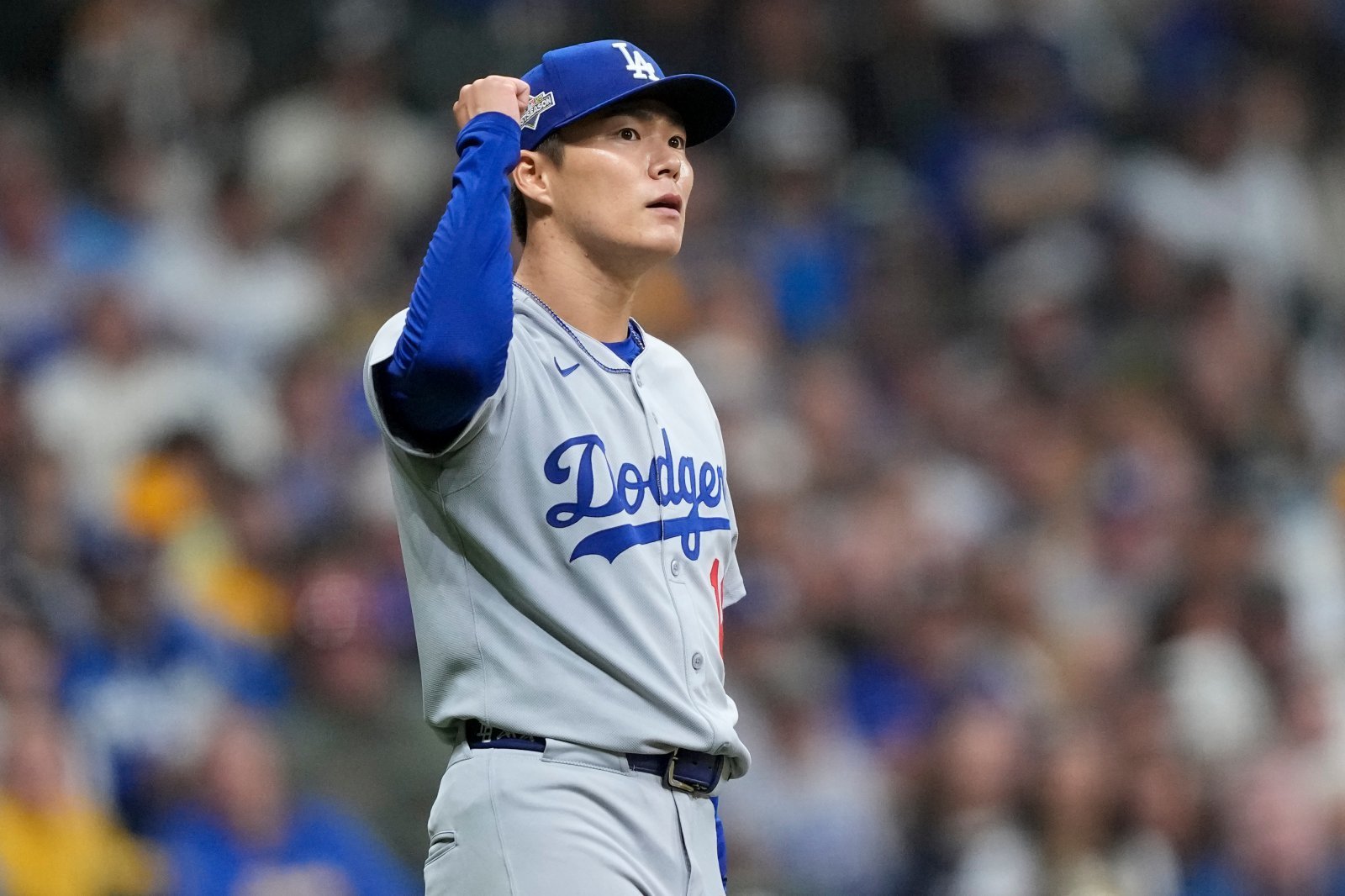 다저스, 밀워키 5-1로 꺾고 NLCS 2연승…선발 야마모토, 1실점 완투승