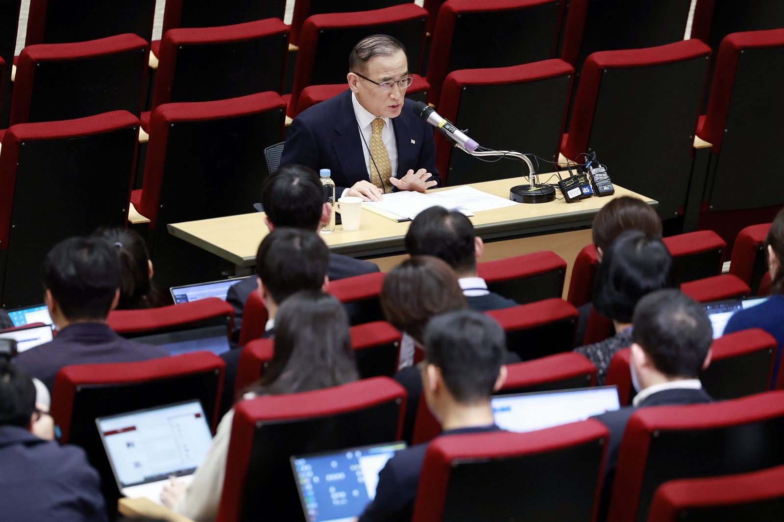 위성락 국가안보실장이 15일 서울 용산 대통령실 청사에서 캄보디아 사태에 대한 정부의 대응 현황 관련 브리핑을 하고 있다. 2025.10.15. [서울=뉴시스]
