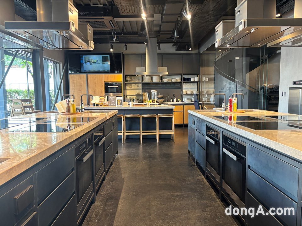 현대카드 쿠킹 라이브러리 3층. 황소영 기자 fangso@donga.com