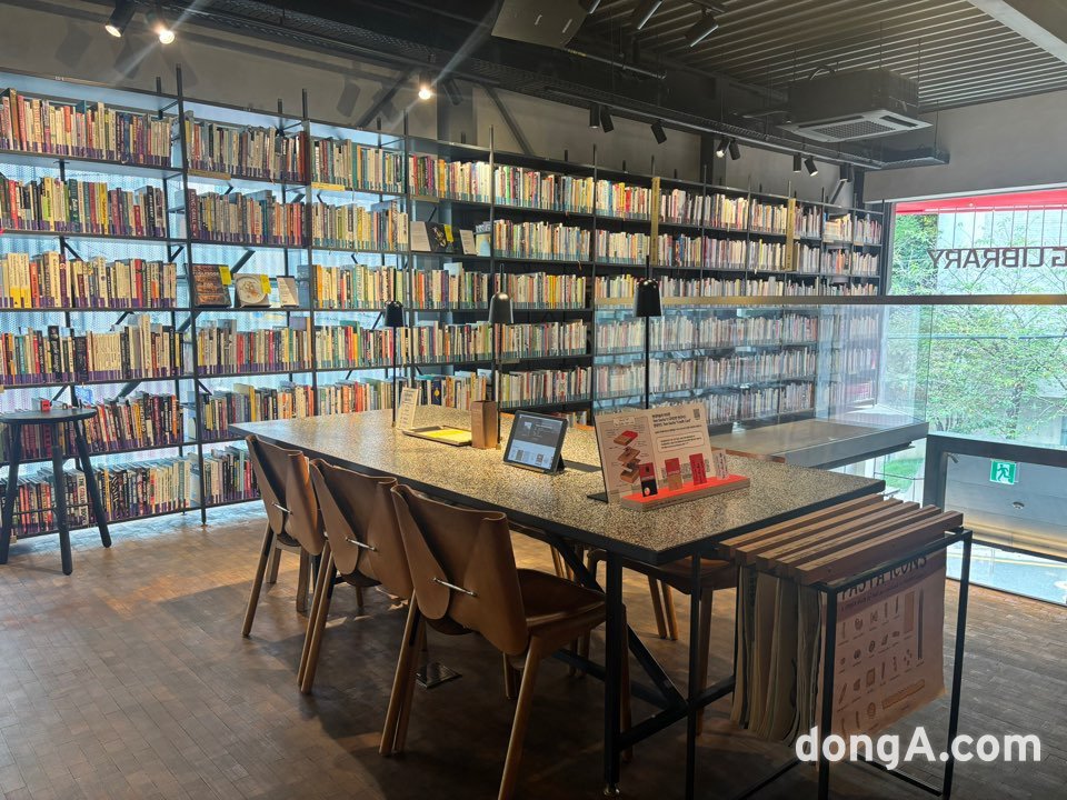 현대카드 쿠킹 라이브러리 코카콜라 팝업. 황소영 기자 fangso@donga.com