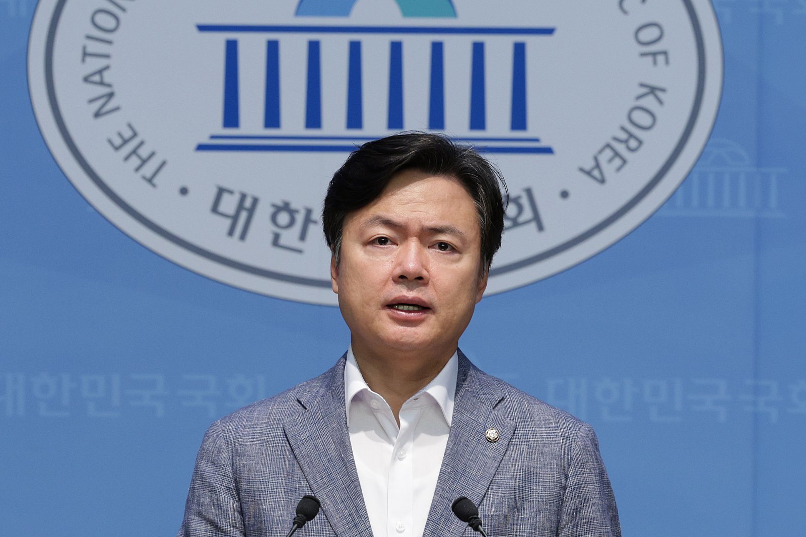 김현정 더불어민주당 원내대변인이 서울 여의도 국회 소통관에서 관봉권 띠지 분실 의혹 관련 브리핑을 하고 있다. 2025.9.7/뉴스1