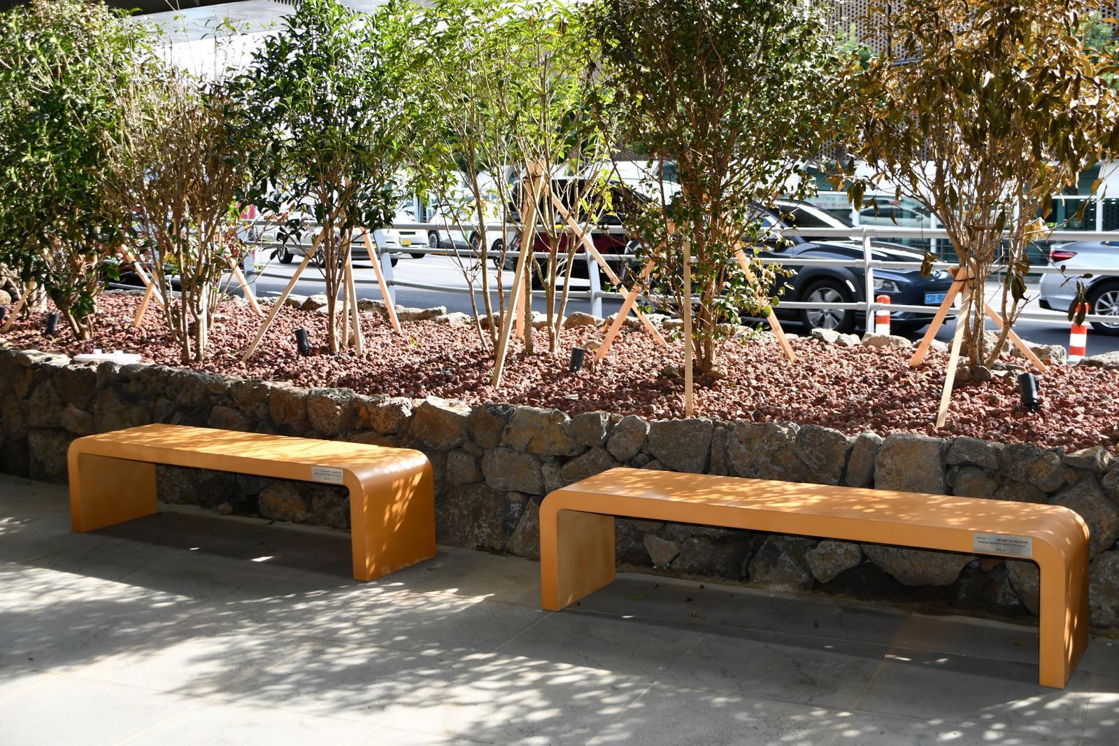 초고성능 콘크리트(UHPC) 벤치. 삼표그룹