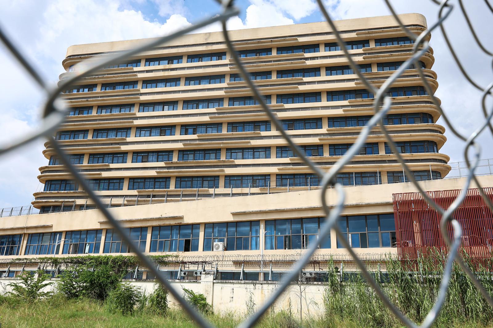 최근 캄보디아에서 한국인 대상 취업사기 및 감금 사건 등 각종 범죄에 연루되는 사례가 잇따르고 있다. 사진은 15일(현지시간) 캄보디아 프놈펜 주요 범죄 단지로 알려진 망고단지. 2025.10.15 뉴스1