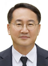 ‘푸른 숲의 기적’ 50년, 기후 도전 앞에 선 새 50년[기고/김인호]