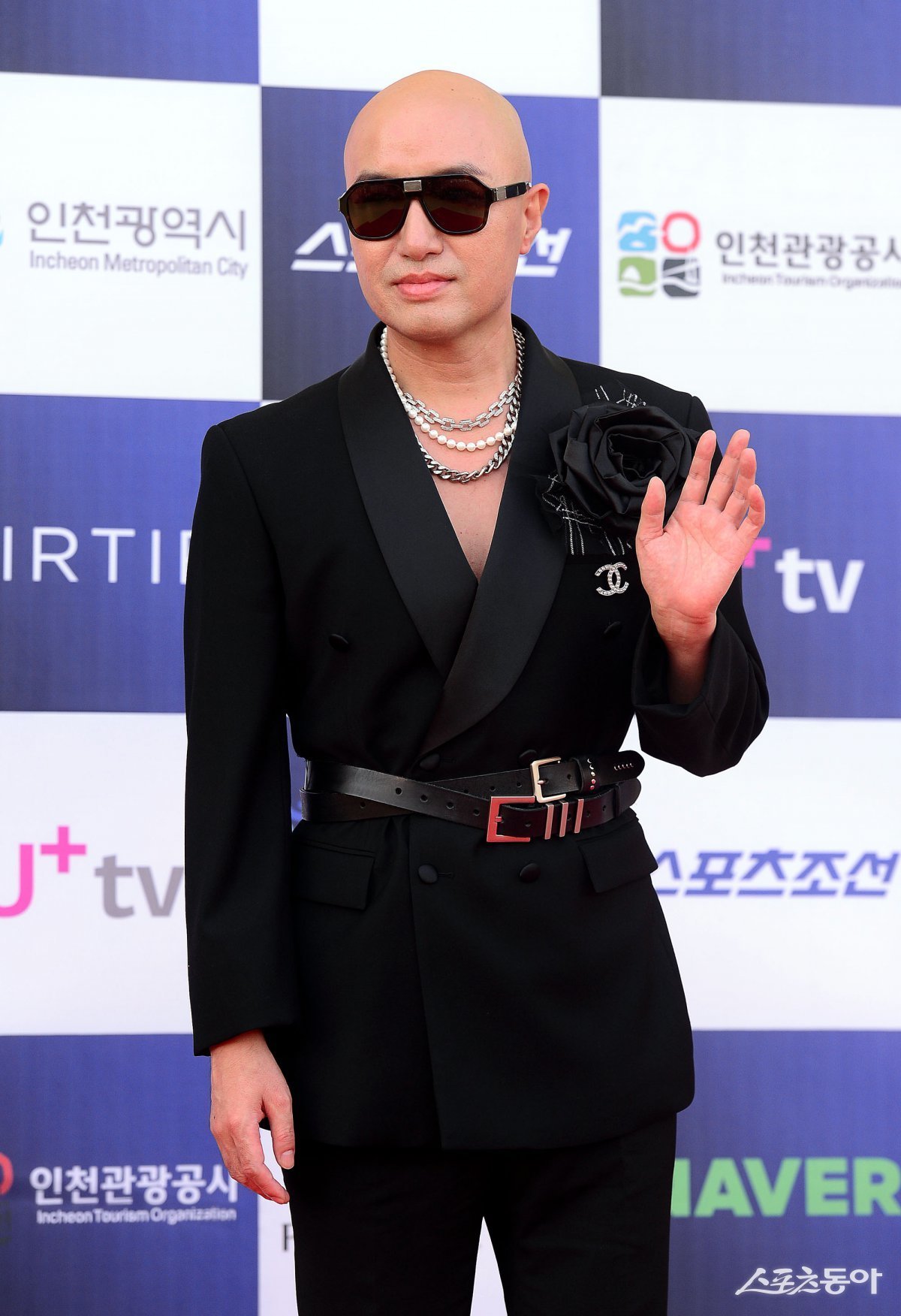 홍석천이 후원하는 ‘홍석천 프라이드 어워드’가 서울국제프라이드영화제에 신설됐다. 국내 최초로 성소수자 배우 이름을 딴 연기상으로, 용기와 다양성을 기리는 의미를 담았다. 사진=스포츠동아DB