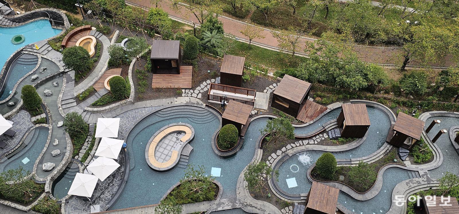 소노캄 경주의  ‘웰니스 풀앤스파’. 경주=김선미 기자 kimsunmi@donga.com