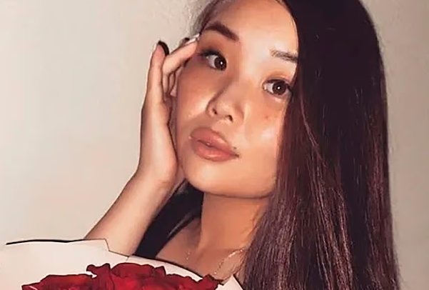 동남아 범죄단체에 납치 된 뒤 가까스로 빠져나온 러시아 시베리아 치타 출신 중국계 모델 다시니마 오치르니마예바. 데일리메일