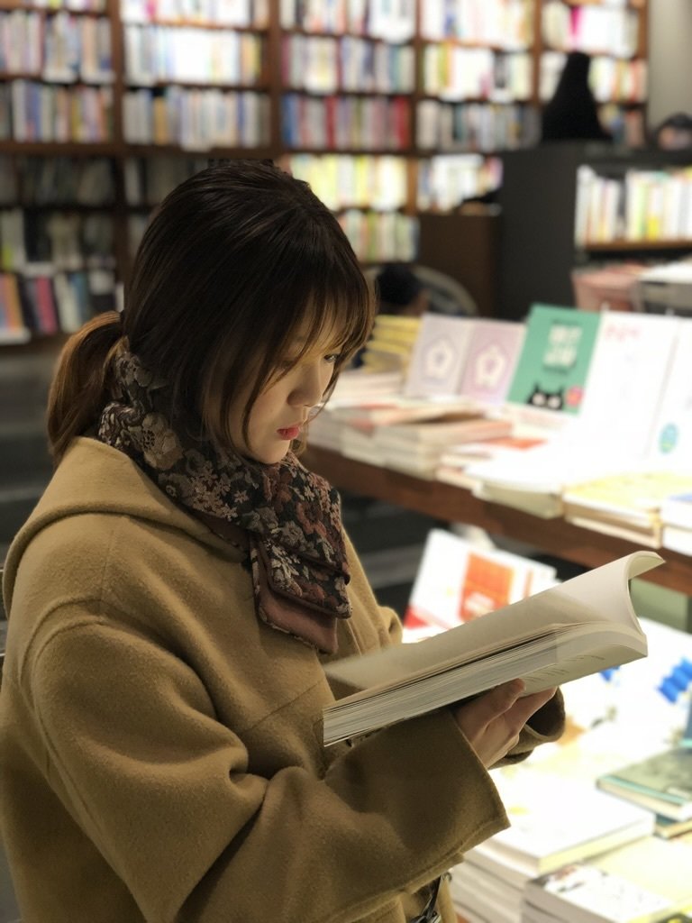 ‘죽고 싶지만 떡볶이는 먹고 싶어’ 작가 백세희 씨(35).(한국장기조직기증원 제공)