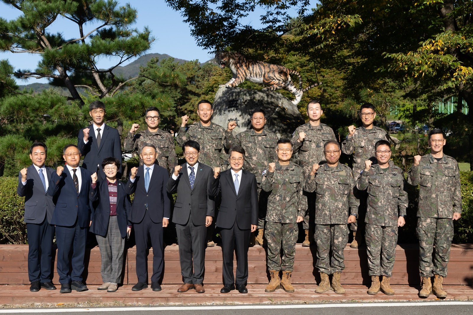 김동연 경기도지사 맹호부대 방문. 경기도 제공.