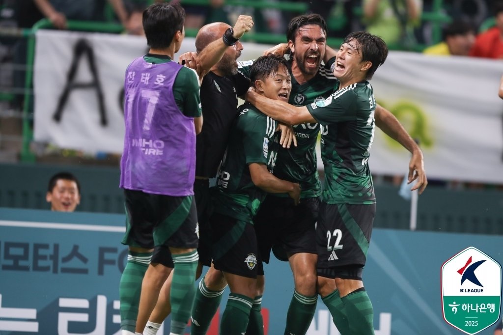 득점 후 기뻐하는 전북 현대 (한국프로축구연맹 제공)