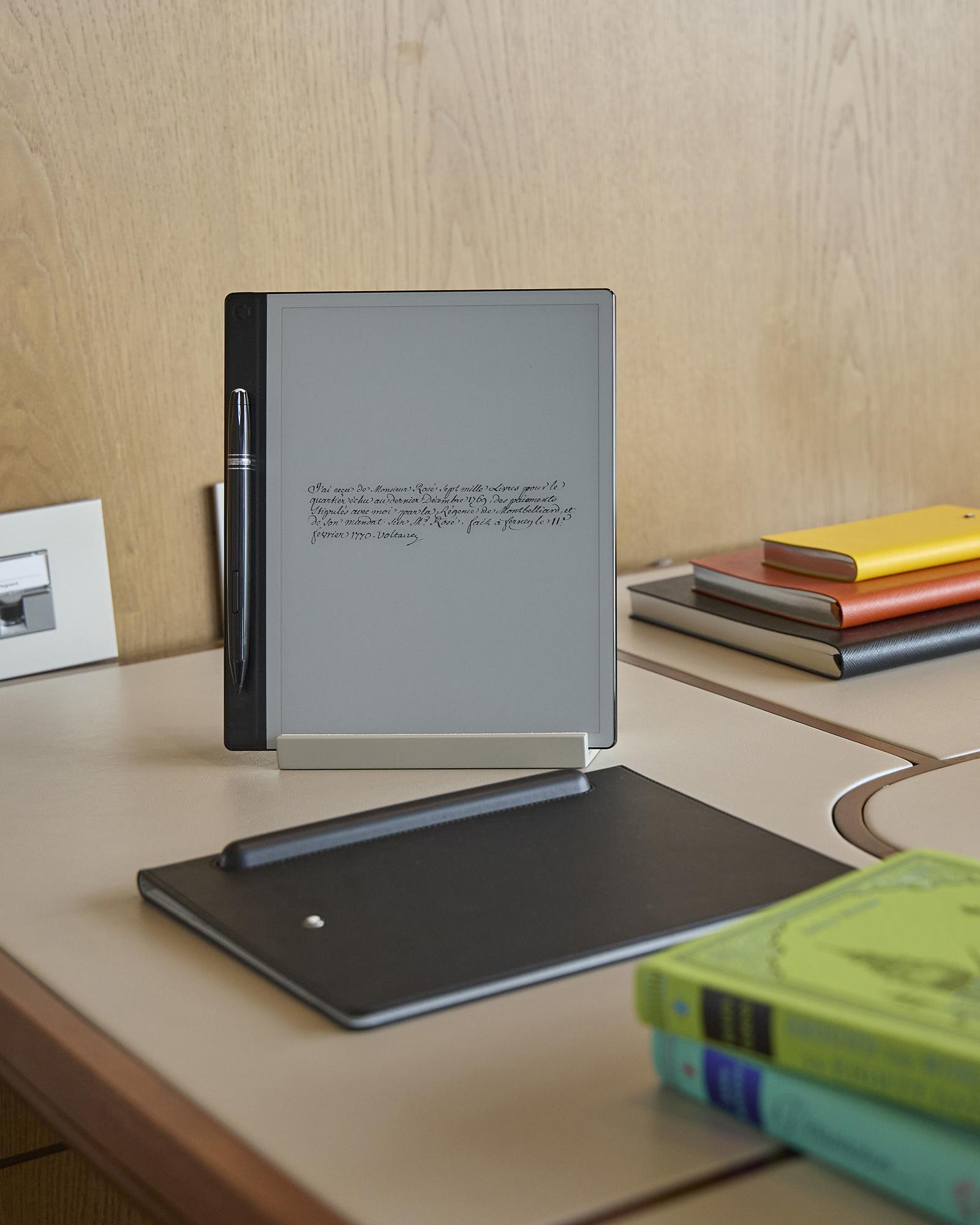 9월 론칭된 몽블랑의 ‘디지털 페이퍼’ 모습. 몽블랑 제공