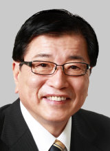 야마모토 다쿠.