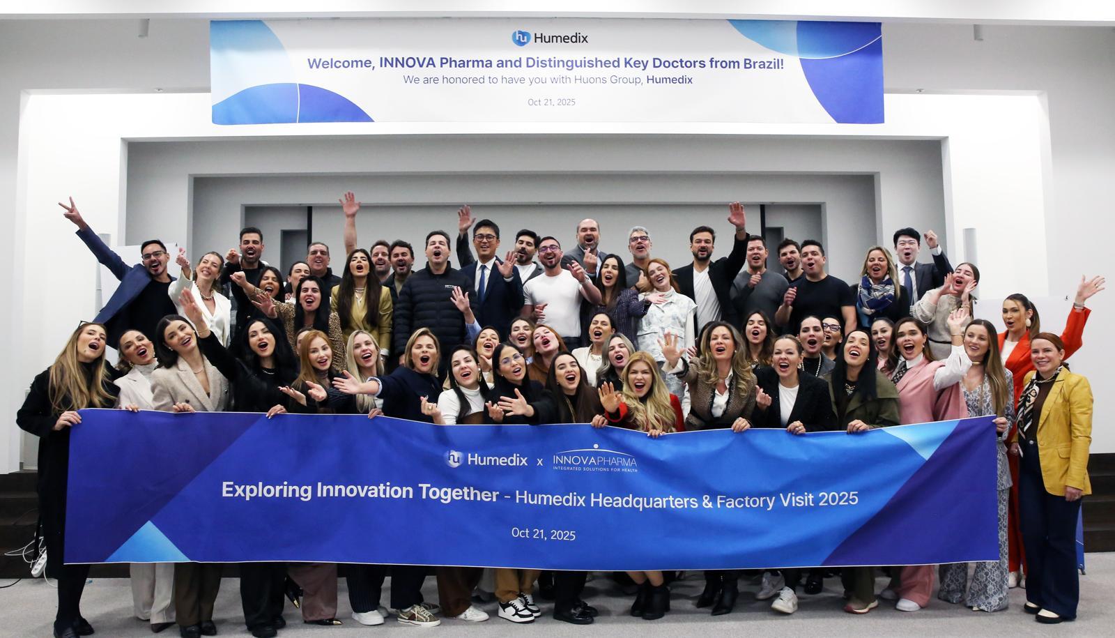 지난 21일 휴메딕스의 브라질 협력사인 이노바 임직원과 브라질 의료진들이 판교 본사를 방문했다. 휴메딕스 제공