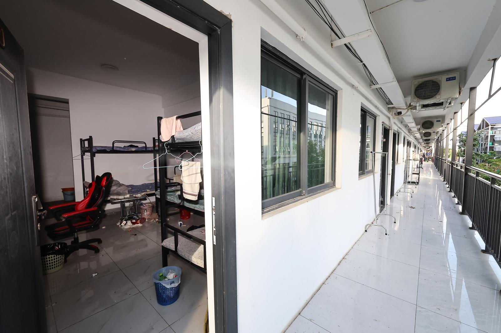 16일(현지시간) 캄보디아 프놈펜 인근 온라인스캠범죄단지인 태자단지 내부. 2025.10.16 뉴스1