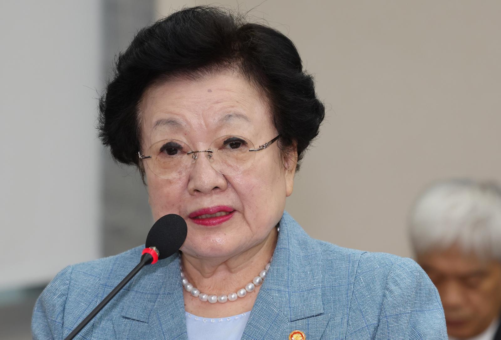 이배용 국가교육위원장이 25일 서울 여의도 국회 교육위원회 전체회의에서 발언하고 있다. 2025.08.25 뉴시스