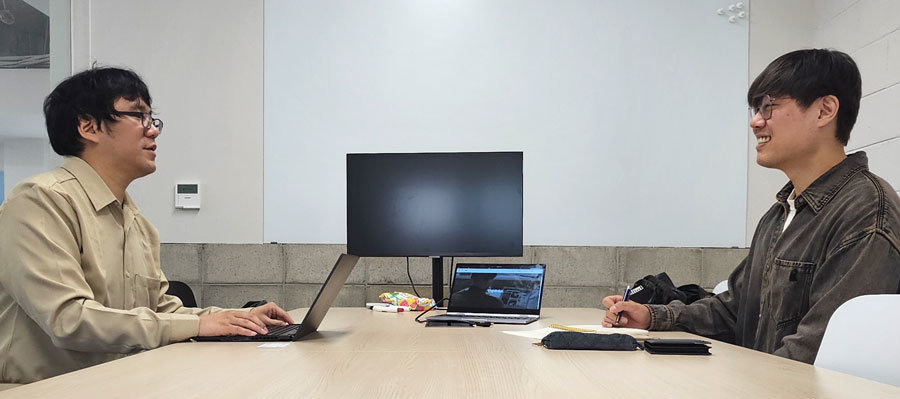 인터뷰가 진행된 서울시립대 제2공학관 회의실 / 출처=IT동아