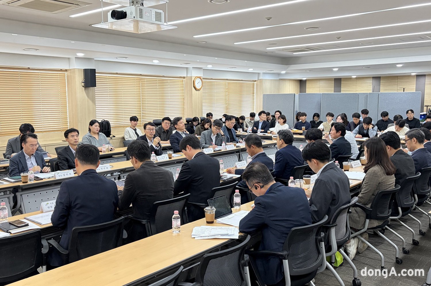 LH는 23일 서울지역본부에서 도심내 신속한 주택공급을 위한 추진점검 킥오프(Kick-off) 회의를 개최했다.