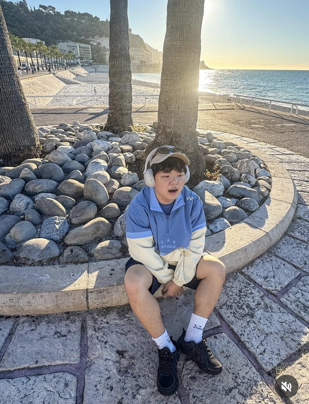 여행 유튜버 곽튜브가 신혼여행 중 근황을 공개했다. “신행 와서도 러닝 중독”이라며 비치런 사진을 게재해 팬들의 응원이 이어졌다. ⓒ뉴시스