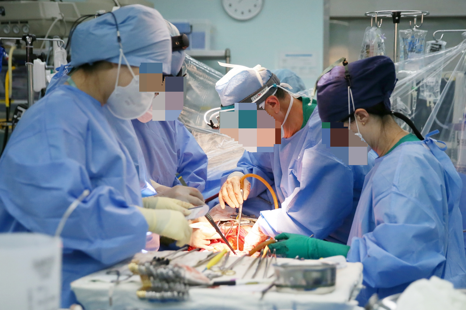 절망과 절망이 만나는 캄보디아 장기 시장, 그 뒤엔 26년째 멈춘 한국의 기증 제도 [복지의 조건]