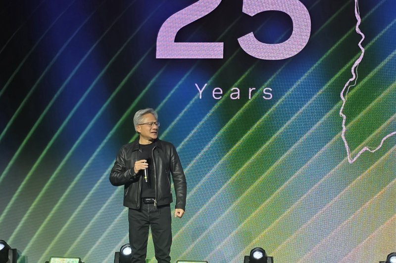 현장의 분위기를 더욱 끌어 올린 젠슨 황 CEO (사진=게임동아)