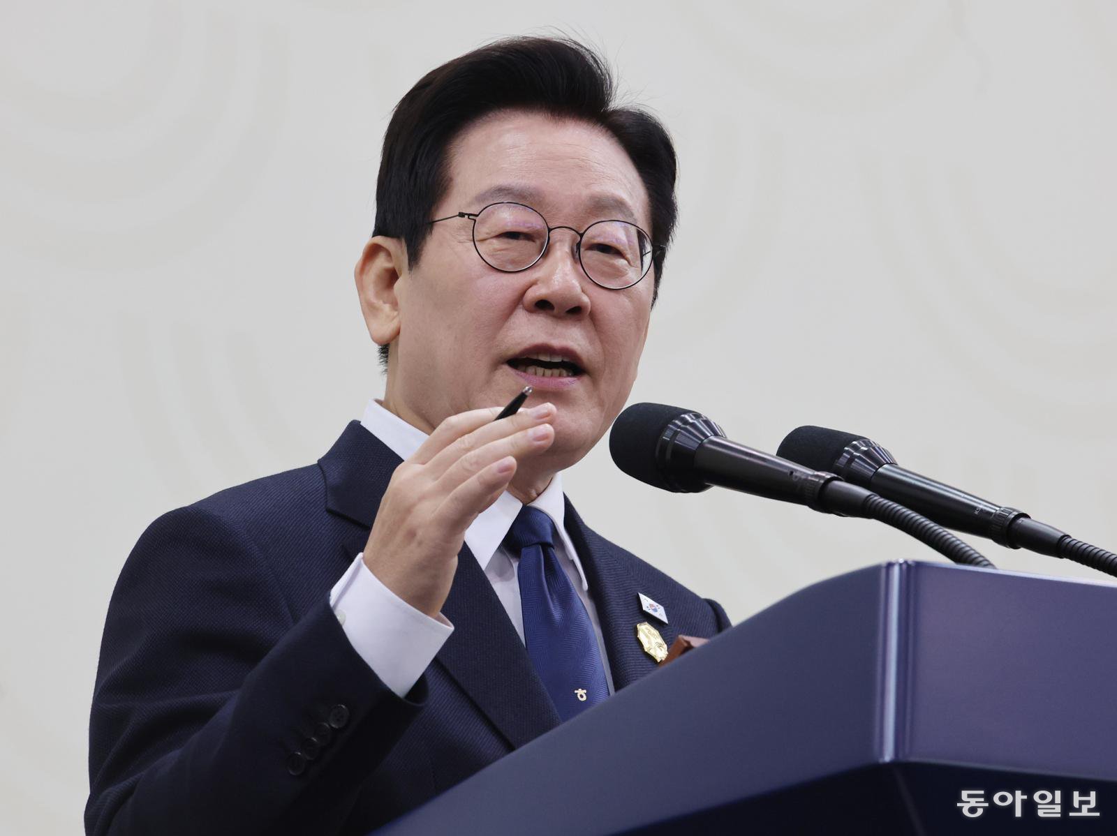 李 “北 과거보다 적대적 표현 완화…미국 역할 중요”