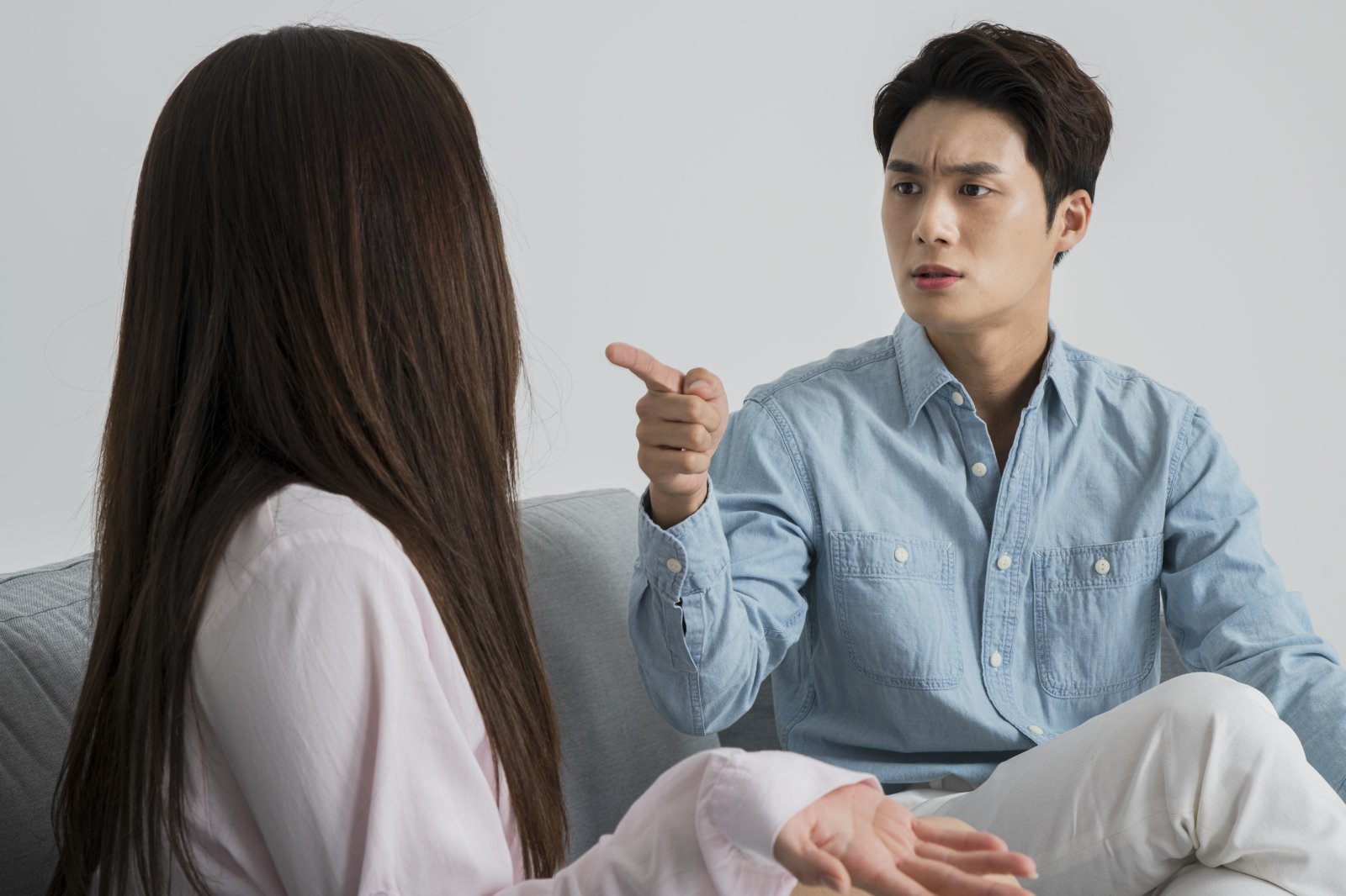 “우리 엄마 음식 안 먹어? 돈으로 갚아”…남편 말에 이혼 결심
